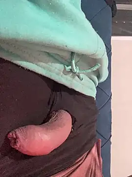 Snapshot of 6MataGarcia chatting on 12-14-25, 02:06 6MataGarcia online show from 12-14-25, 02:06