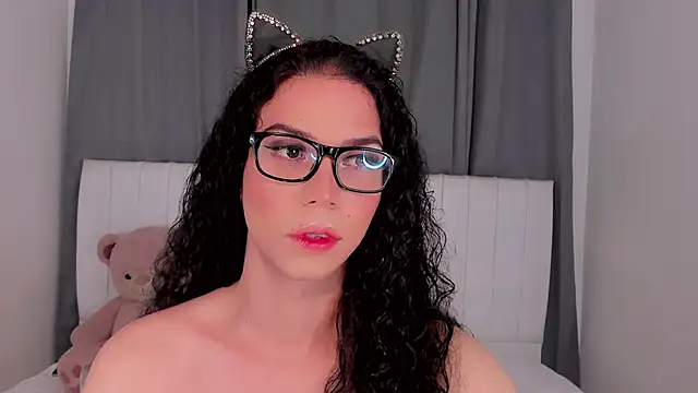 Snapshot of gatitavenecis chatting on 10-24-25, 11:34 gatitavenecis online show from 10-24-25, 11:34