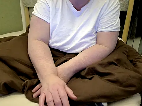 MarthaBriest online show from 04-12-26, 04:39