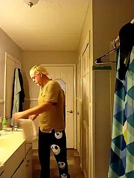 marc1812 online show from 12-26-24, 09:58