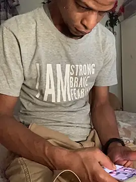 Snapshot of Johnras121 chatting on 10-29-25, 01:52 Johnras121 online show from 10-29-25, 01:52