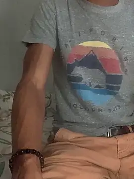 Johnras121 online show from 04-06-26, 12:52