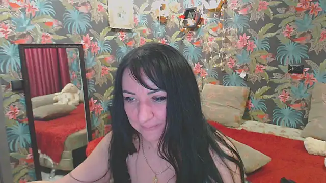 Snapshot of SusanLaNice chatting on 12-11-24, 01:58 SusanLaNice online show from 12-11-24, 01:58