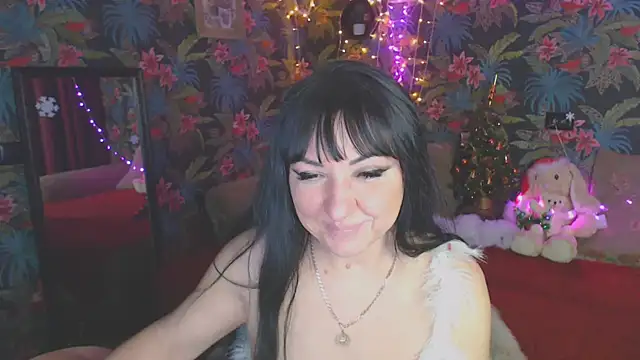 Snapshot of SusanLaNice chatting on 12-30-24, 07:21 SusanLaNice online show from 12-30-24, 07:21