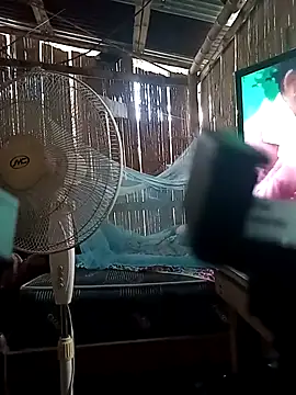 freddi90rico online show from 04-25-26, 07:33