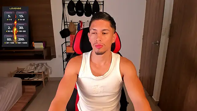 Aaronfox x online show from 07-21-26, 11:56