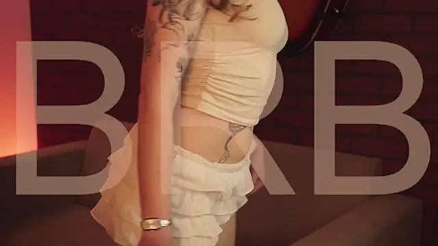 EllieCutes online show from 04-13-26, 05:24