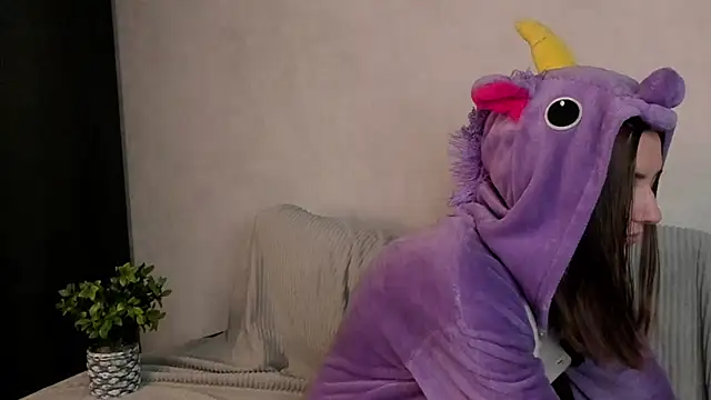 MeghanElson online show from 01-24-25, 05:32