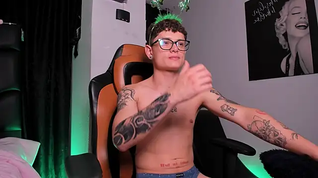 LexieandNate online show from 03-18-25, 07:30