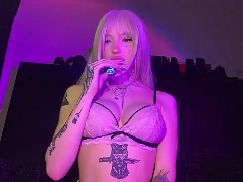 madelinexx online show from 02-21-25, 06:59