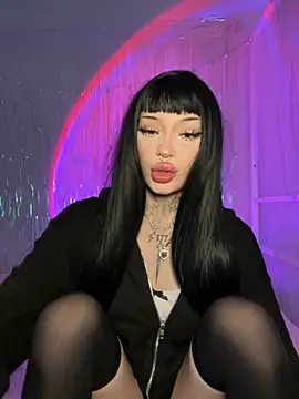 madelinexx online show from 11-25-25, 10:15