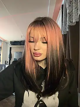 madelinexx online show from 03-23-26, 08:51