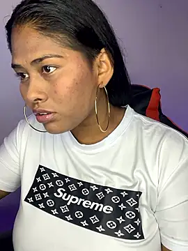 Snapshot of hurren_pasha chatting on 01-07-26, 06:54 hurren pasha online show from 01-07-26, 06:54