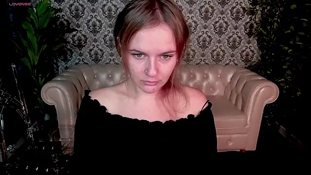 MaribelRiverr  online show from 09-22-25, 05:42