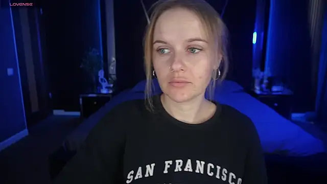 MaribelRiverr  online show from 09-28-25, 05:46