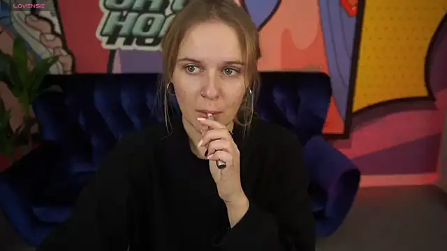 MaribelRiverr  online show from 10-25-25, 05:37