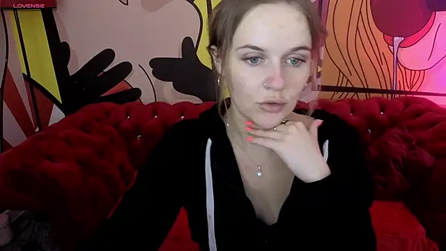 MaribelRiverr  online show from 07-11-26, 06:27