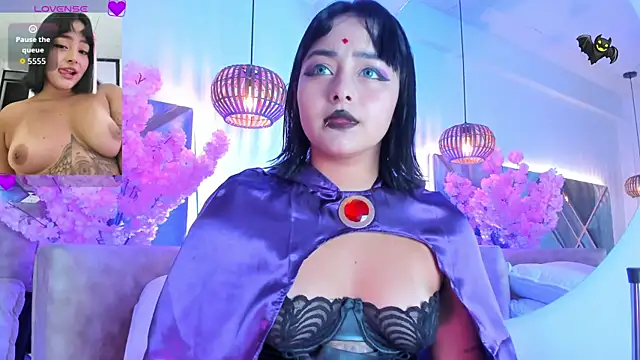 Snapshot of KimVelezz chatting on 11-07-25, 07:14 KimVelezz online show from 11-07-25, 07:14