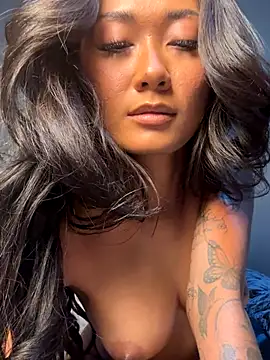 Snapshot of thai-dreamgirl chatting on 11-30-25, 11:25 thai-dreamgirl online show from 11-30-25, 11:25