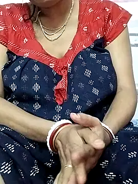 miss-Riy online show from 12-17-25, 04:46