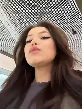 Chloe  Moon online show from 04-10-26, 02:11