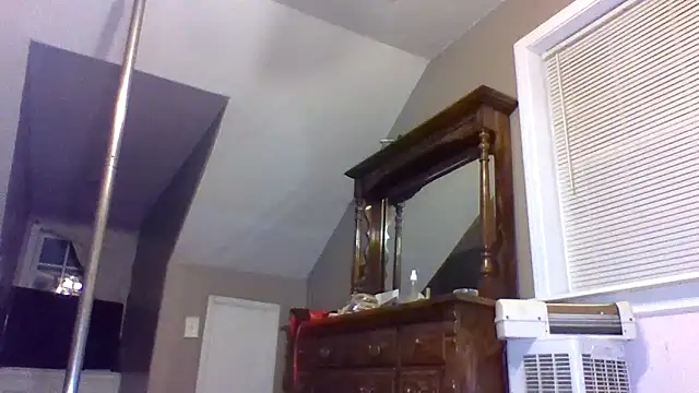Snapshot of Ashphroditegemini chatting on 06-18-26, 04:13 Ashphroditegemini online show from 06-18-26, 04:13