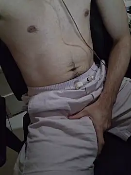 Snapshot of OliverWtdh chatting on 02-09-26, 04:44 OliverWtdh online show from 02-09-26, 04:44