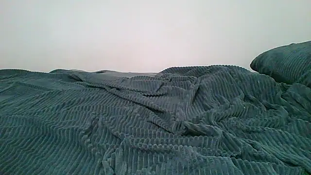 Emma 99 online show from 04-05-26, 12:24