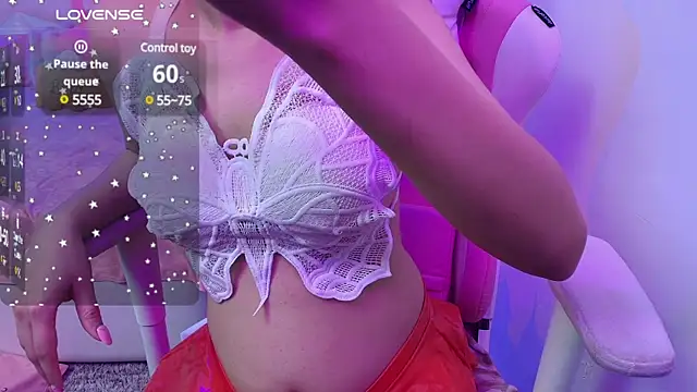 Snapshot of YourKusu chatting on 01-30-25, 04:45 YourKusu online show from 01-30-25, 04:45