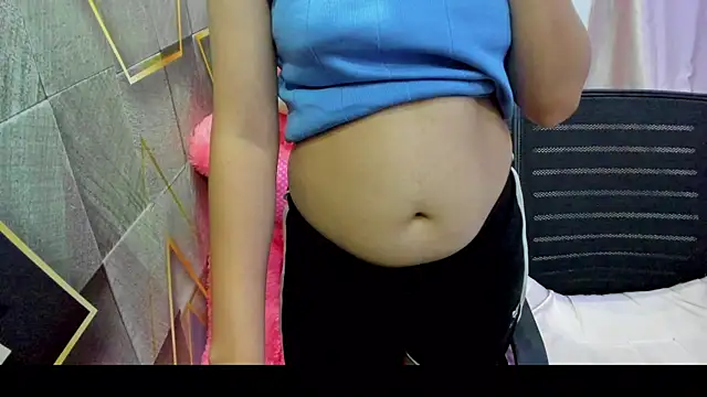 Snapshot of YourKusu chatting on 09-16-25, 11:17 YourKusu online show from 09-16-25, 11:17