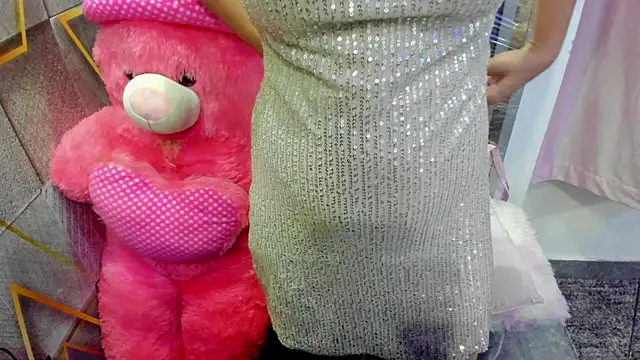 Snapshot of YourKusu chatting on 09-20-25, 12:39 YourKusu online show from 09-20-25, 12:39