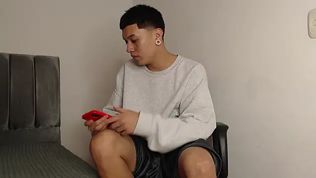 alex-lover online show from 03-18-25, 04:04