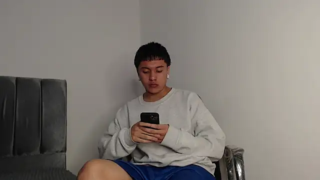 alex-lover online show from 11-09-25, 02:21