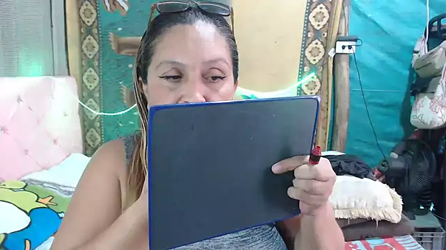 mom son dirty online show from 11-14-25, 01:54