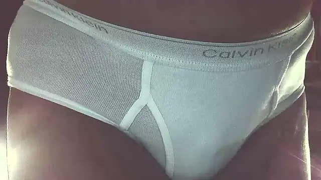 Snapshot of briefsguy4life@xh chatting on 11-15-25, 03:48 briefsguy4lifexh online show from 11-15-25, 03:48