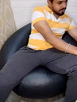 Snapshot of PassPk chatting on 12-29-24, 12:55 PassPk online show from 12-29-24, 12:55