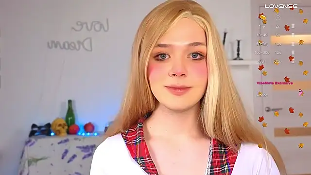  yourFoxy  online show from 10-31-25, 03:24