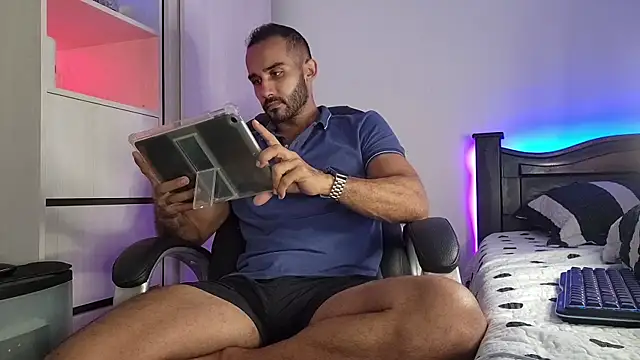 Snapshot of orion1993 chatting on 12-03-24, 08:16 orion1993 online show from 12-03-24, 08:16