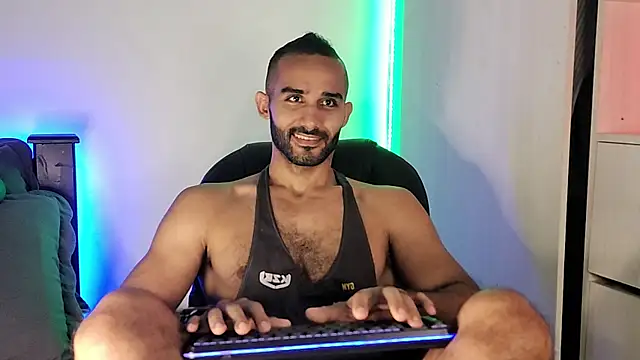 Snapshot of orion1993 chatting on 01-22-25, 08:49 orion1993 online show from 01-22-25, 08:49