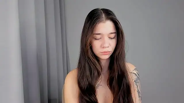 Butterflys1268 online show from 11-19-25, 05:07