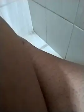 Snapshot of rohitlov150 chatting on 09-21-25, 02:46 rohitlov150 online show from 09-21-25, 02:46