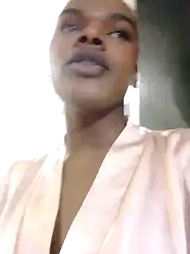 CamiEstrada online show from 02-03-25, 08:35