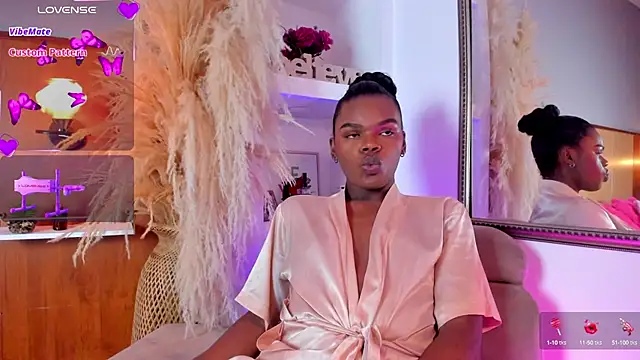 CamiEstrada online show from 02-06-25, 01:05