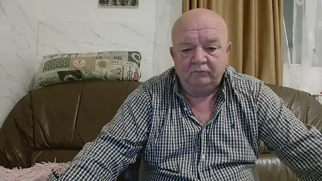 fullballs6 online show from 10-29-25, 03:53