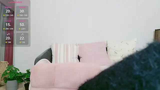 Snapshot of cohaku_329 chatting on 01-18-26, 11:14 cohaku 329 online show from 01-18-26, 11:14