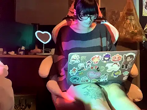 space g1rl online show from 11-07-25, 05:13