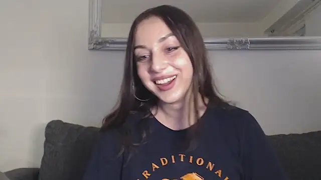 courtneyPerfect online show from 12-17-24, 06:09