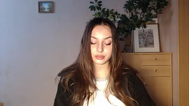 courtneyPerfect online show from 01-15-25, 07:48