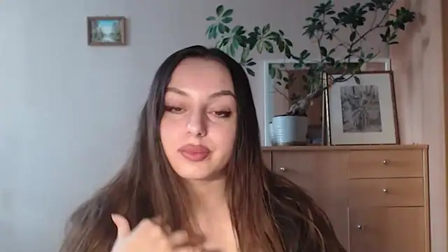 courtneyPerfect online show from 01-27-25, 07:45