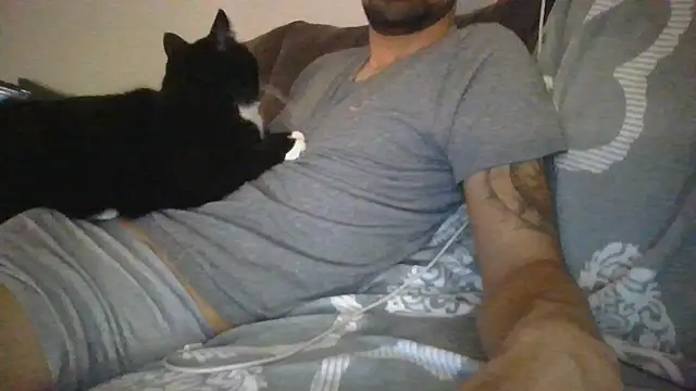 Snapshot of Kevoon991 chatting on 10-06-25, 04:48 Kevoon991 online show from 10-06-25, 04:48